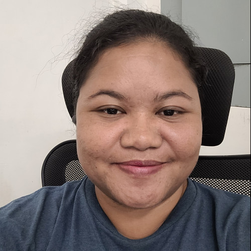 Iris P. profile photo