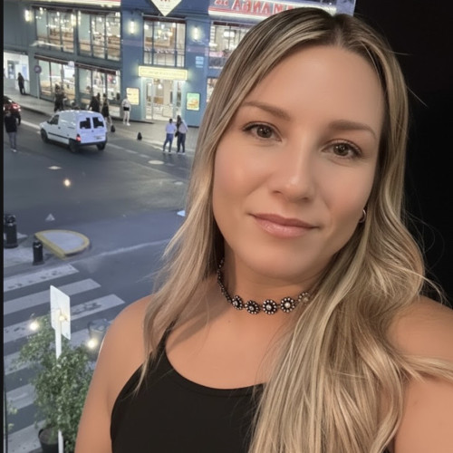 Jeni T. profile photo