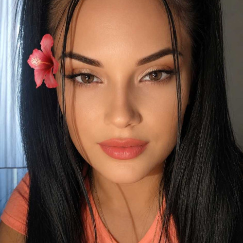 alina B. profile photo