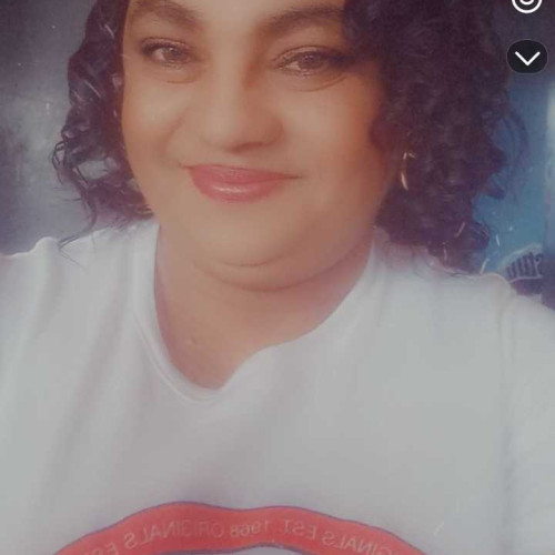 elvadonia w. profile photo