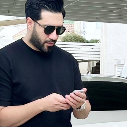 farzin d. profile photo