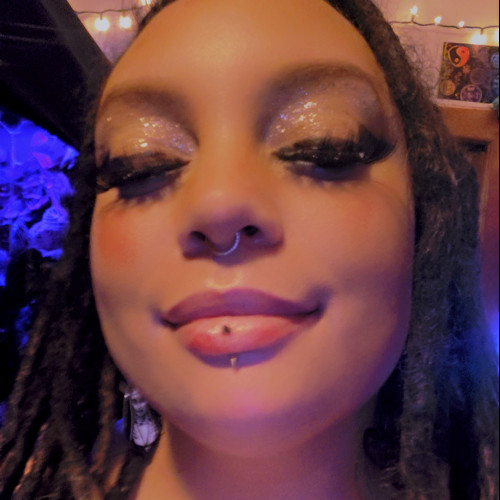 Azyiallynn W. profile photo
