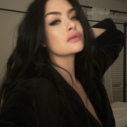 Chanelle L.