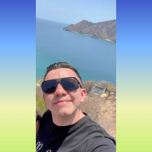 johan r. profile photo