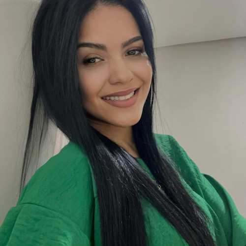 Bianca Gomes B.
