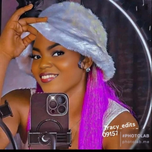 morenikeji  R. profile photo