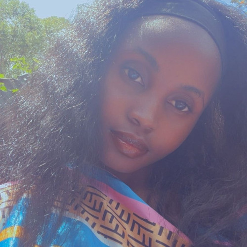 ivyone m. profile photo