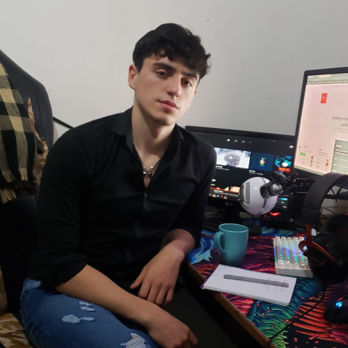 angel l. profile photo