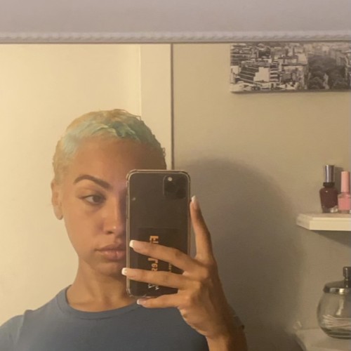 Lexis B. profile photo