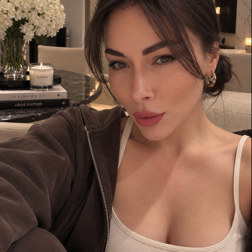 Mia M. profile photo
