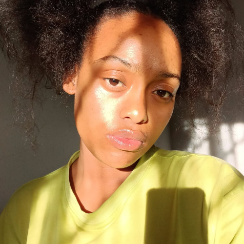 londiwe m. profile photo