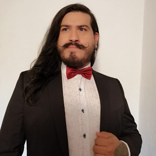 Luis H.