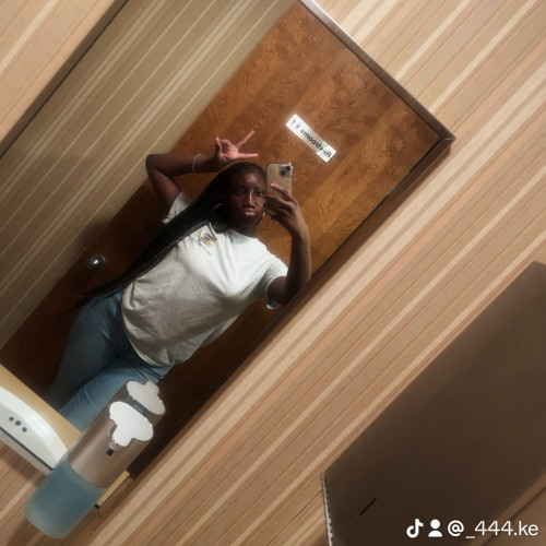 Keonia  F. profile photo