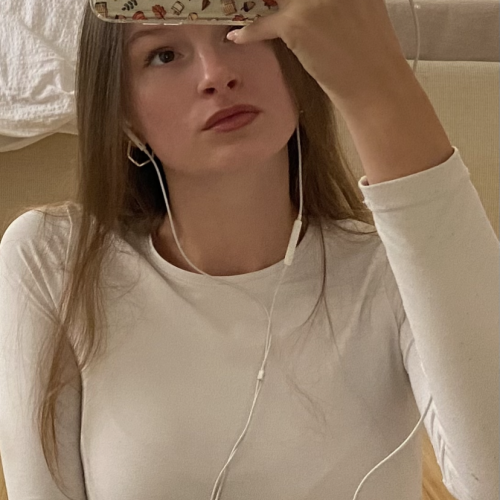 mia v. profile photo