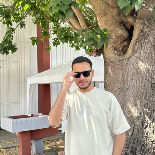 Yassine B.