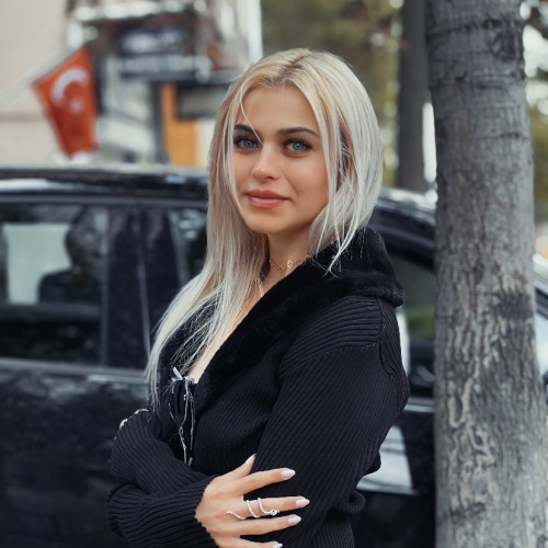Elif S. profile photo