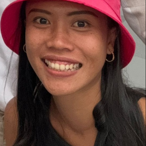 ari y. profile photo
