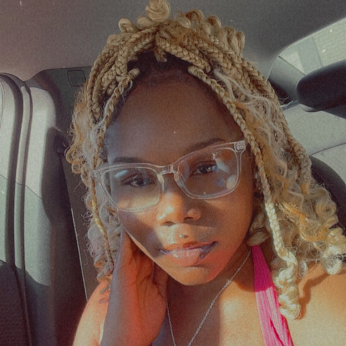 PIXIE Q. profile photo
