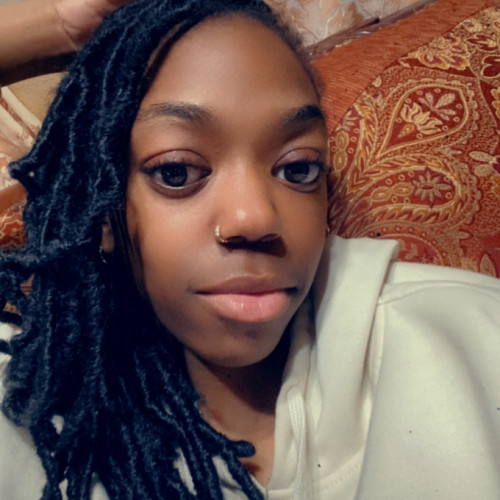 Shenelle G.
