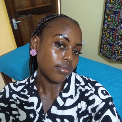 Yvonne i. profile photo