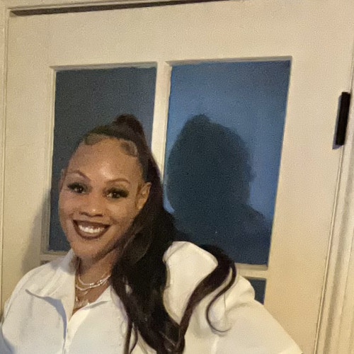 Tyniesha  J. profile photo