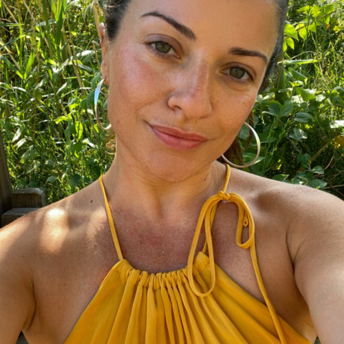 Carolina  L.