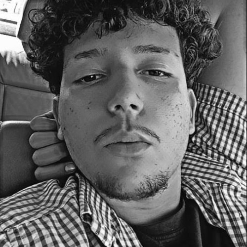 ali k.