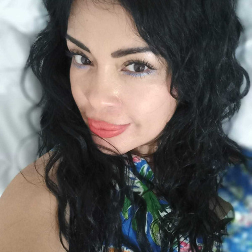 Hande C. profile photo