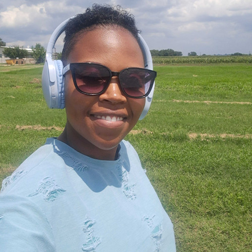 khumo m. profile photo