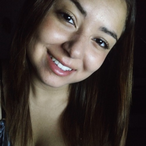 Thais C. profile photo