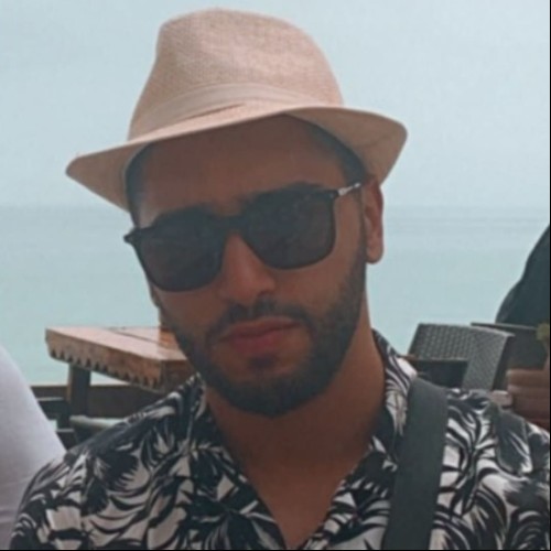 Amine E.