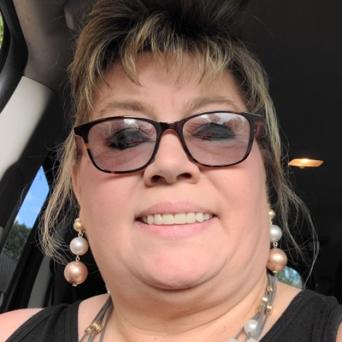 Mary  L. profile photo