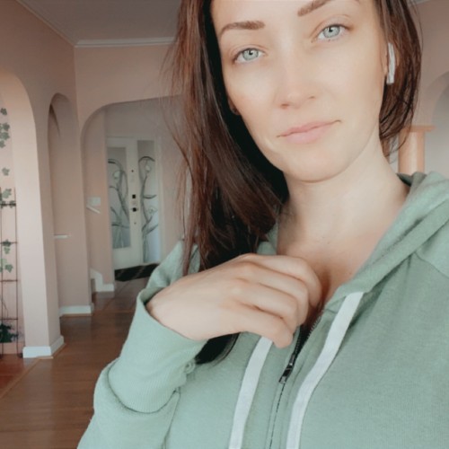 Kari L.