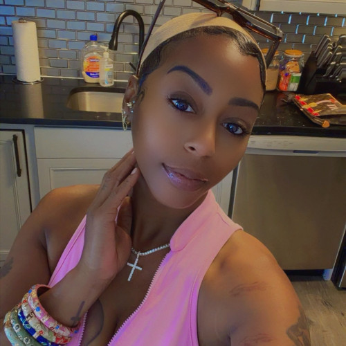 Shawntia J. profile photo