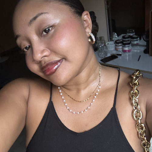 Roza Y. profile photo