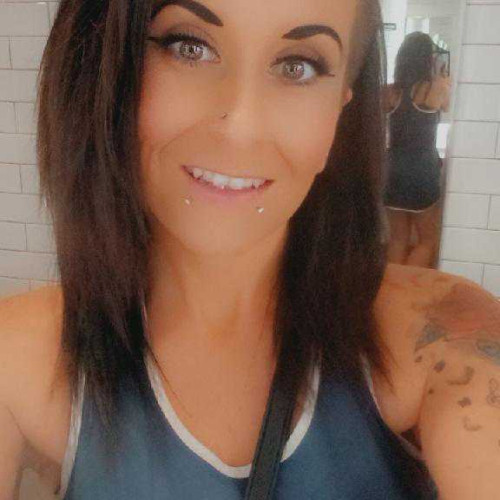 Bella L.