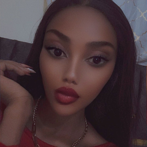 leenah m. profile photo