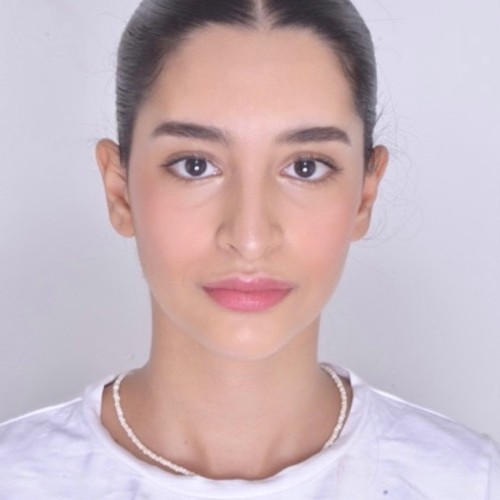 Maryem J.