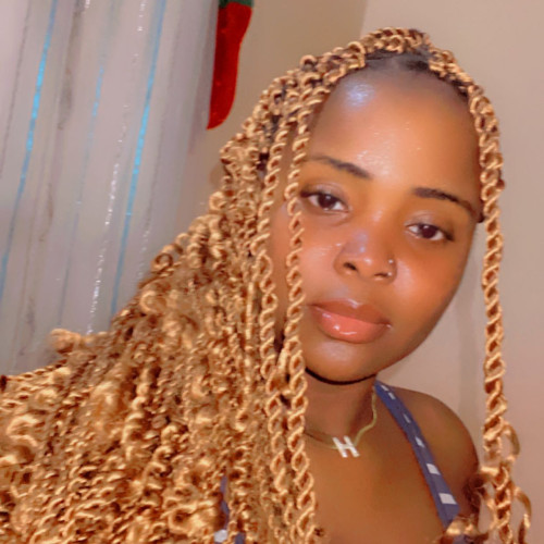 Nelly G. profile photo