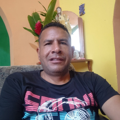 Carlos R. profile photo