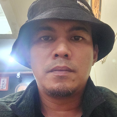 robi r. profile photo