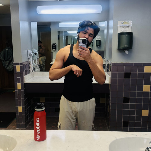 Richi E. profile photo