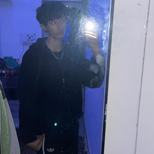 Aum L. profile photo