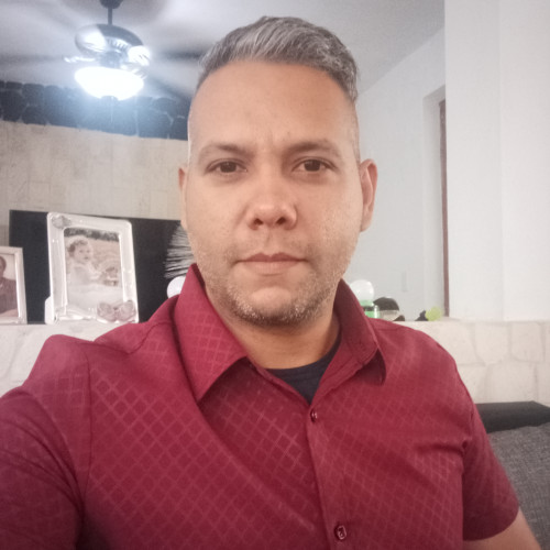 Luis Enrique  R. profile photo