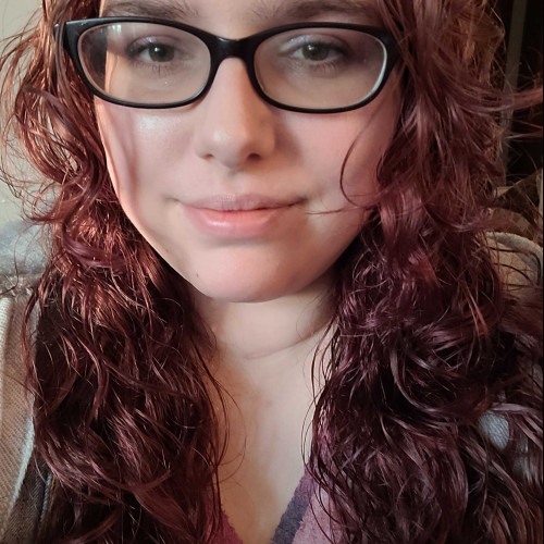 Holly J. profile photo