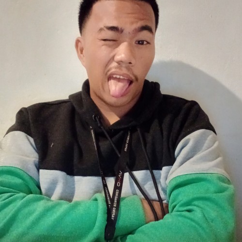 Issa L. profile photo