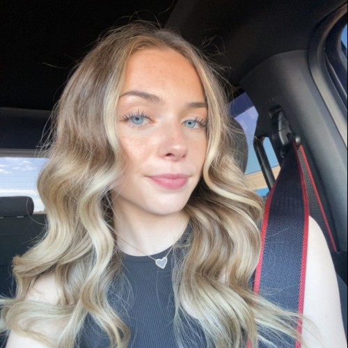 zoe m.