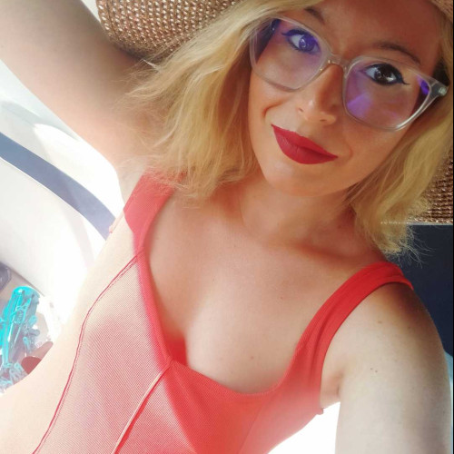 holly P.