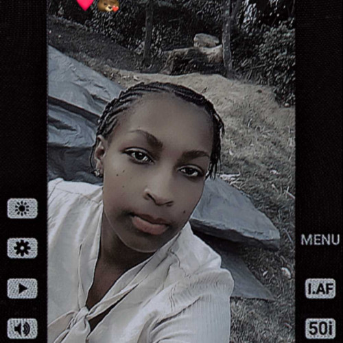 charity w. profile photo