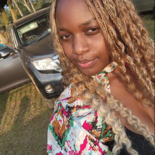 Loura N. profile photo